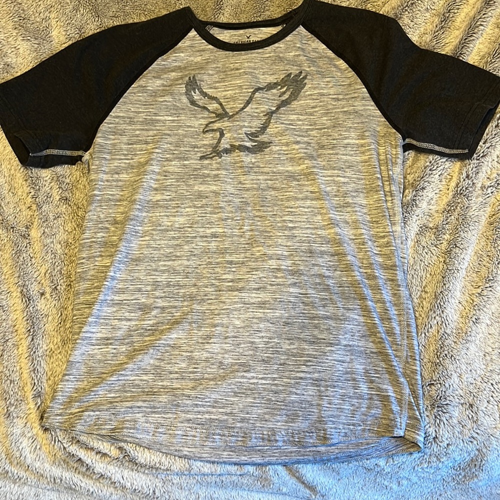 Mens M American Eagle T-shirt